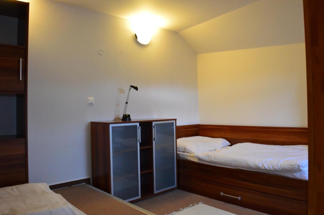 Apartman G4 V Tatranskej Strbe - Apartmanovy Dom Golem Tatranska Strba Ngoại thất bức ảnh